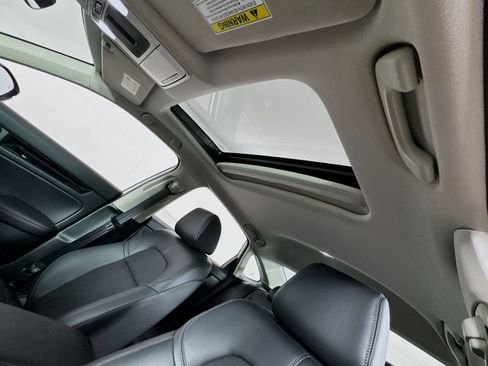 Certified 2024 Honda Civic Touring image 15