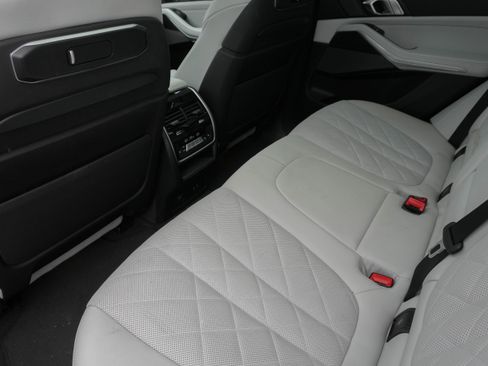 Used 2024 BMW X5 M60i w/ Executive Package AWD/4WD image 29