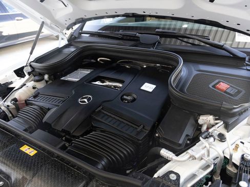New 2026 Mercedes-Benz GLS 580 4MATIC image 30