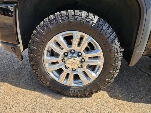 Used 2020 GMC Sierra 3500 Denali w/ Denali Ultimate Package image 11