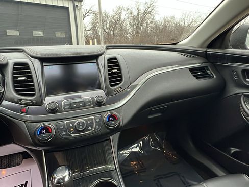 Used 2017 Chevrolet Impala LT image 13