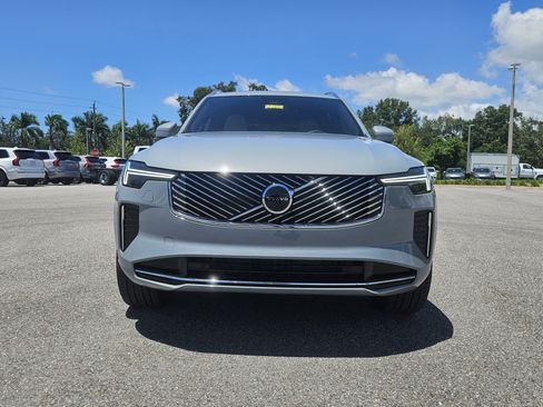 New 2026 Volvo XC90 B6 Plus w/ Protection Package image 2