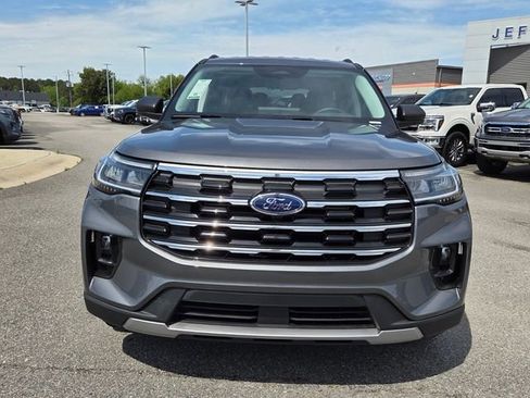 New 2026 Ford Explorer Active RWD image 2