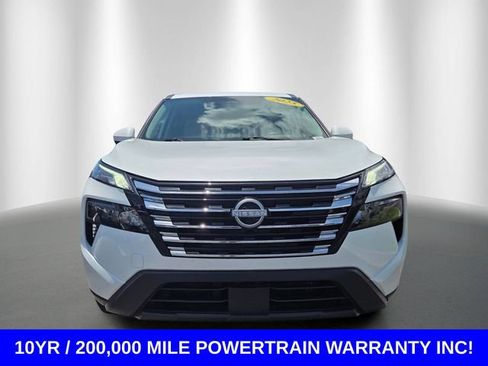 Used 2025 Nissan Rogue SV FWD image 8