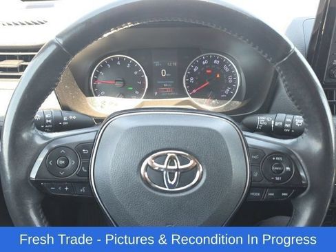 Used 2019 Toyota RAV4 XLE w/ Convenience Package AWD/4WD image 14