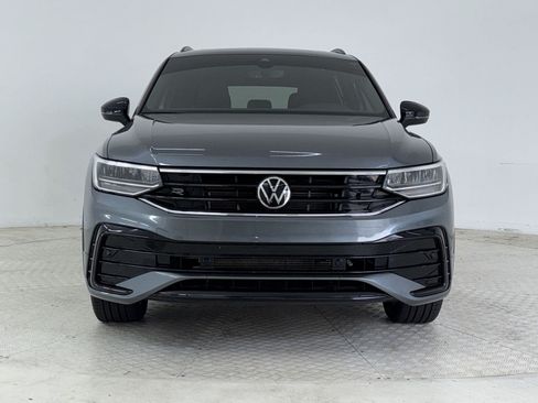 Used 2022 Volkswagen Tiguan SE R-Line AWD/4WD image 6