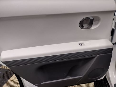 New 2026 Hyundai Ioniq 5 SEL image 24