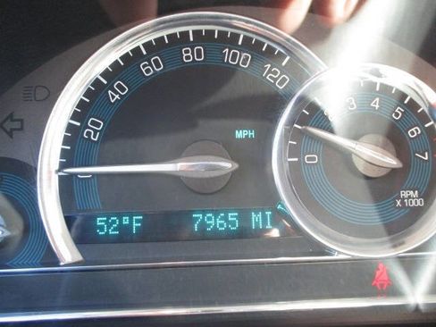 Used 2010 Chevrolet HHR LS image 9