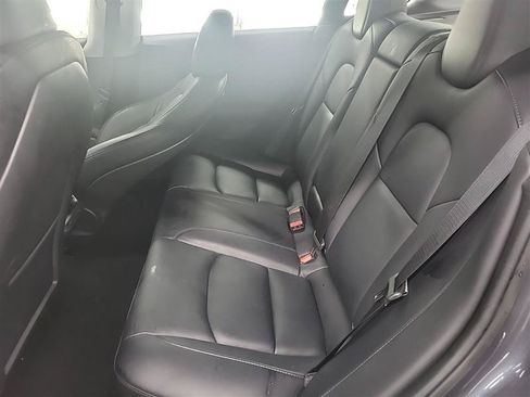 Used 2023 Tesla Model 3 Standard Range RWD image 5
