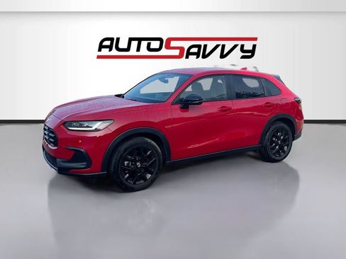 Used 2025 Honda HR-V Sport image 3