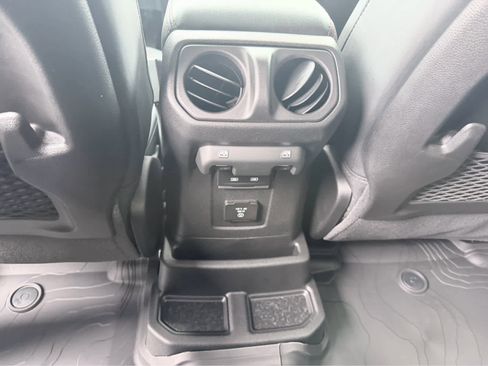 New 2026 Jeep Wrangler Unlimited Rubicon image 16