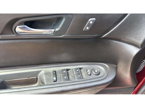 Used 2016 Chevrolet Traverse LT w/ Style and Technology Package AWD/4WD image 21