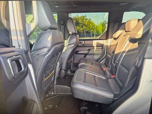 Used 2024 Ford Bronco Badlands AWD/4WD image 20