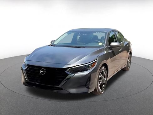 Used 2025 Nissan Sentra SV FWD image 7
