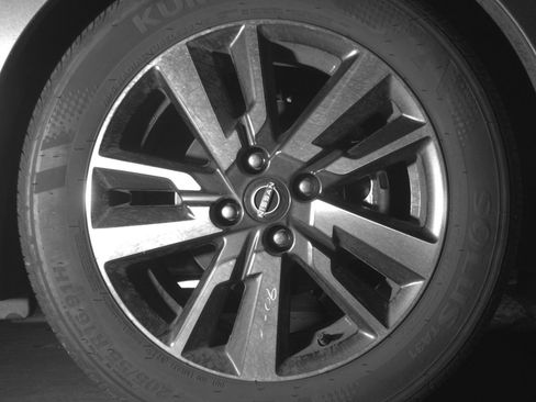Used 2025 Nissan Versa SV FWD image 16