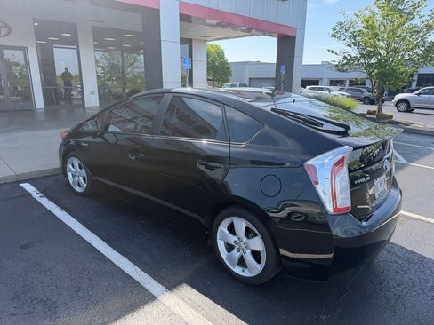 Used 2013 Toyota Prius Five FWD image 11