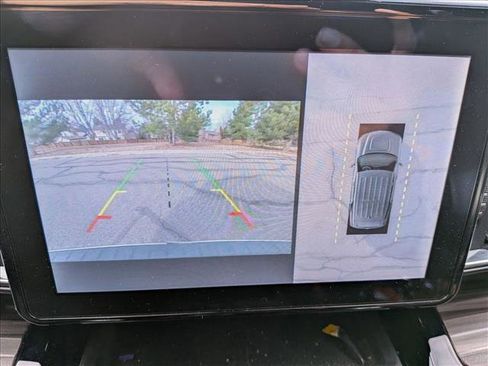 Used 2022 Ford Explorer Limited w/ Equipment Group 301A image 11