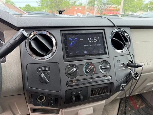 Used 2010 Ford F250 XL AWD/4WD image 19