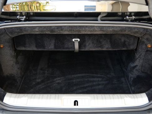 Used 2018 Rolls-Royce Dawn RWD image 14