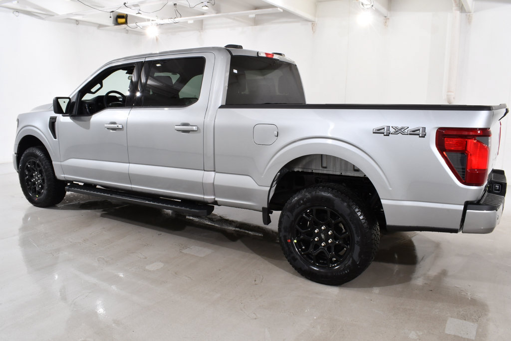 New 2026 Ford F150 XLT w/ XLT Black Appearance Package AWD/4WD image 15