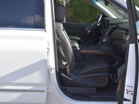 Used 2019 GMC Yukon Denali image 36