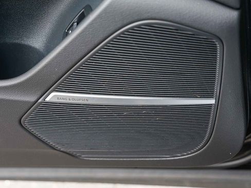 Used 2023 Audi Q8 Premium Plus w/ Premium Plus Package image 23