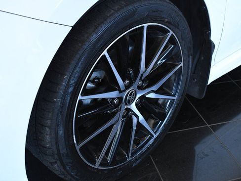 Used 2023 Toyota Camry SE w/ Cold Weather Package FWD image 32