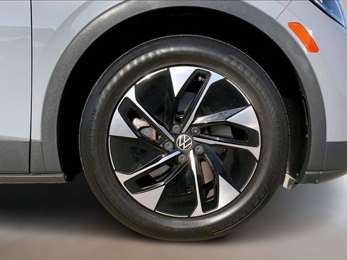 Certified 2022 Volkswagen ID.4 Pro S image 9