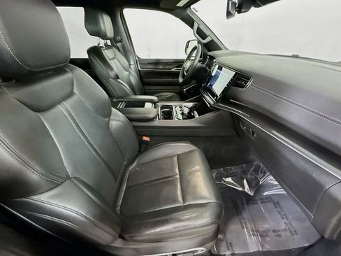 Used 2022 Jeep Wagoneer Series I image 30