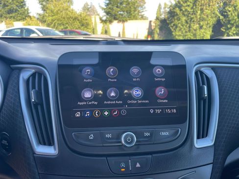 Used 2024 Chevrolet Malibu LT image 21