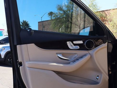 Used 2016 Mercedes-Benz GLC 300 w/ Premium Package image 37
