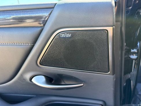 Used 2021 Lexus ES 300h w/ Accessory Package FWD image 19