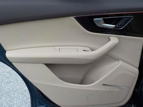 Used 2019 Audi Q7 3.0T Premium Plus w/ Premium Plus Package image 29