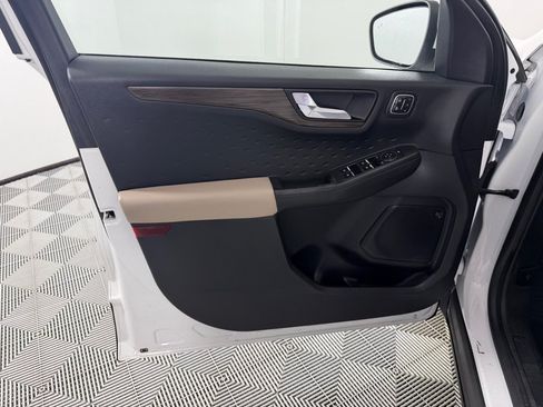 Used 2020 Ford Escape Titanium AWD/4WD image 10