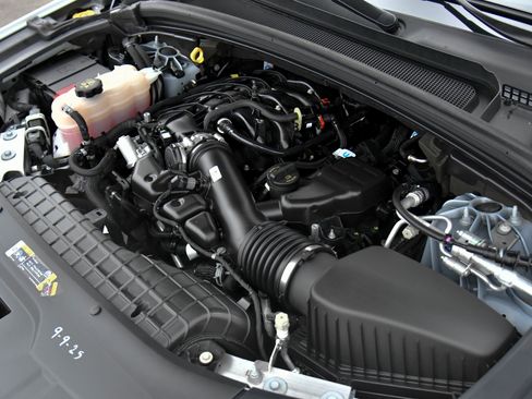 Used 2023 Jeep Grand Cherokee L Laredo image 48