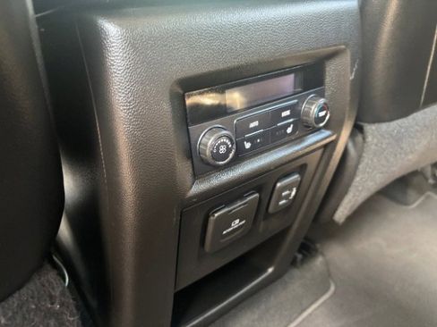 Used 2018 Chevrolet Traverse Premier w/ Redline Edition image 39