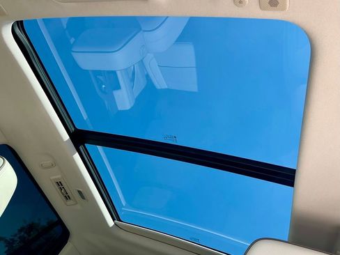 Used 2022 GMC Yukon Denali image 37