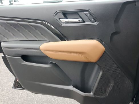 New 2026 GMC Canyon AT4 AWD/4WD image 13