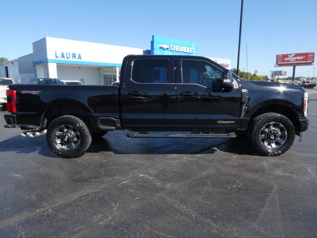 Used 2023 Ford F350 Lariat w/ Lariat Ultimate Package AWD/4WD image 5