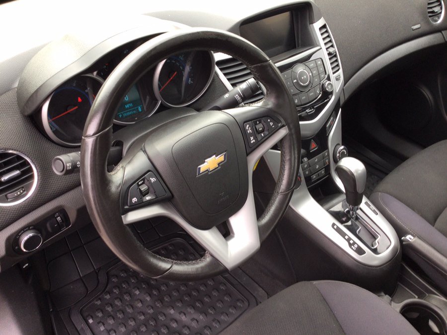 Used 2013 Chevrolet Cruze Eco w/ Enhanced Safety Package FWD image 12