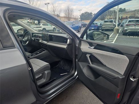 New 2026 Volkswagen Tiguan S image 24