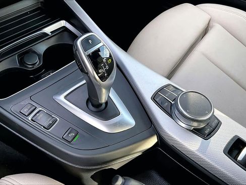 Used 2020 BMW 230i Convertible w/ M Sport Package RWD image 14