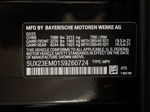 Certified 2025 BMW X7 xDrive40i w/ M Sport Package AWD/4WD image 24