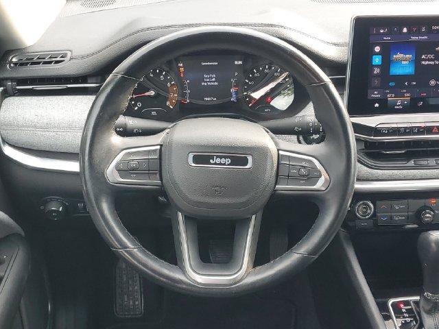 Used 2022 Jeep Compass Latitude AWD/4WD image 13