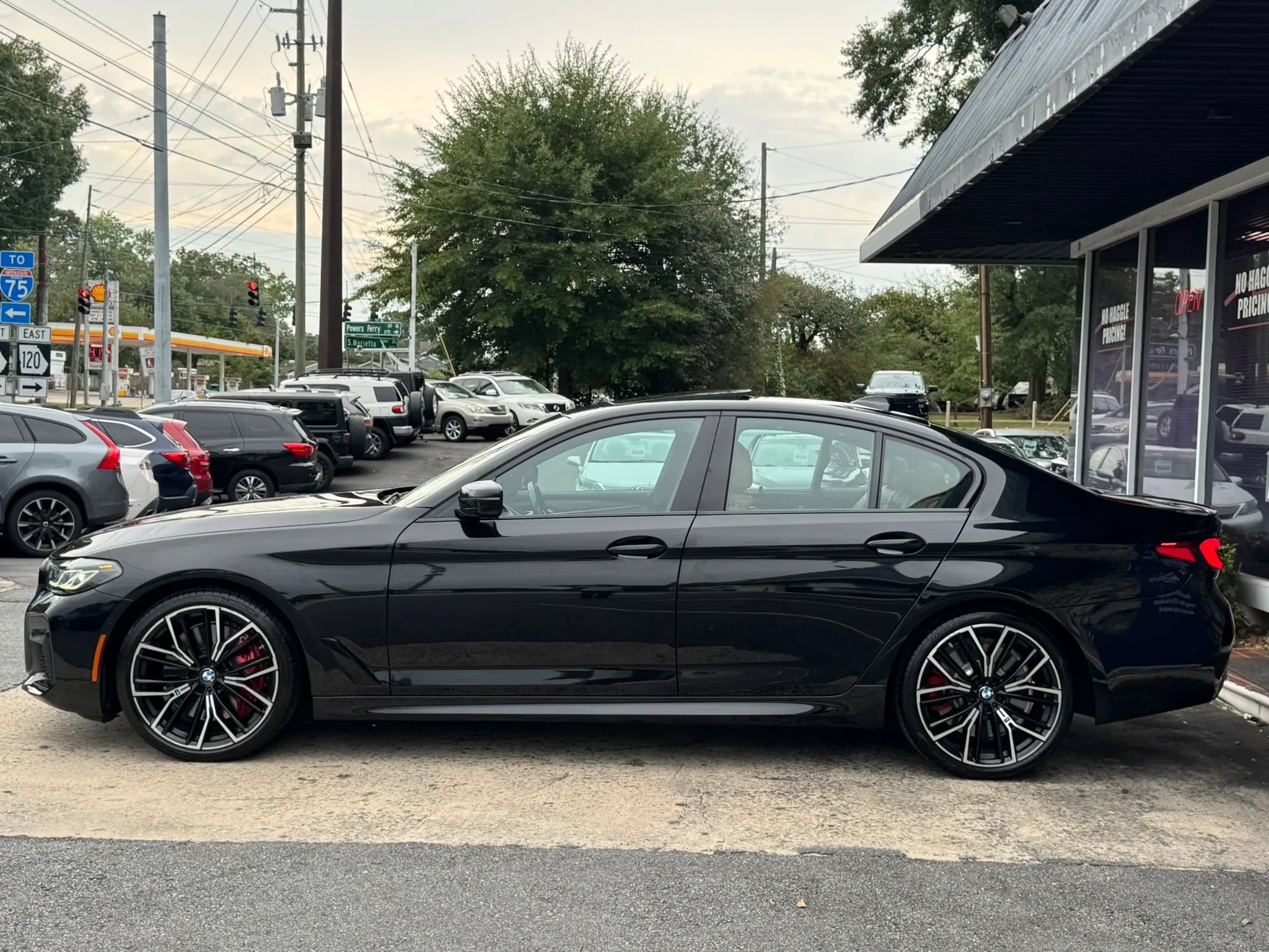 Used 2023 BMW 540i w/ M Sport Package RWD image 8