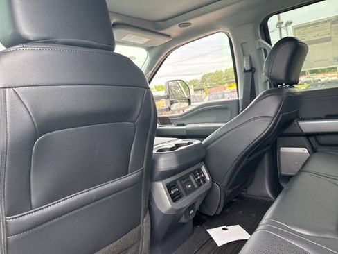 New 2026 Ford F250 Lariat w/ Black Appearance Package AWD/4WD image 20