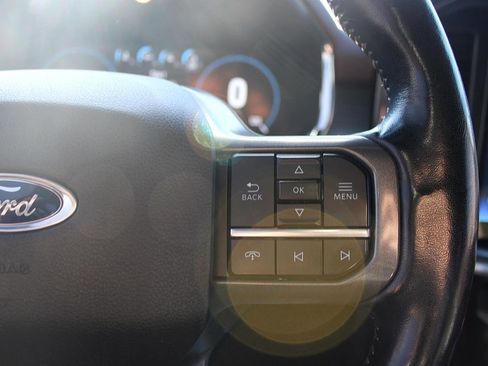 Used 2021 Ford F150 Lariat w/ Equipment Group 502A High image 19