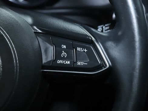 Used 2018 MAZDA MAZDA3 Grand Touring FWD image 21