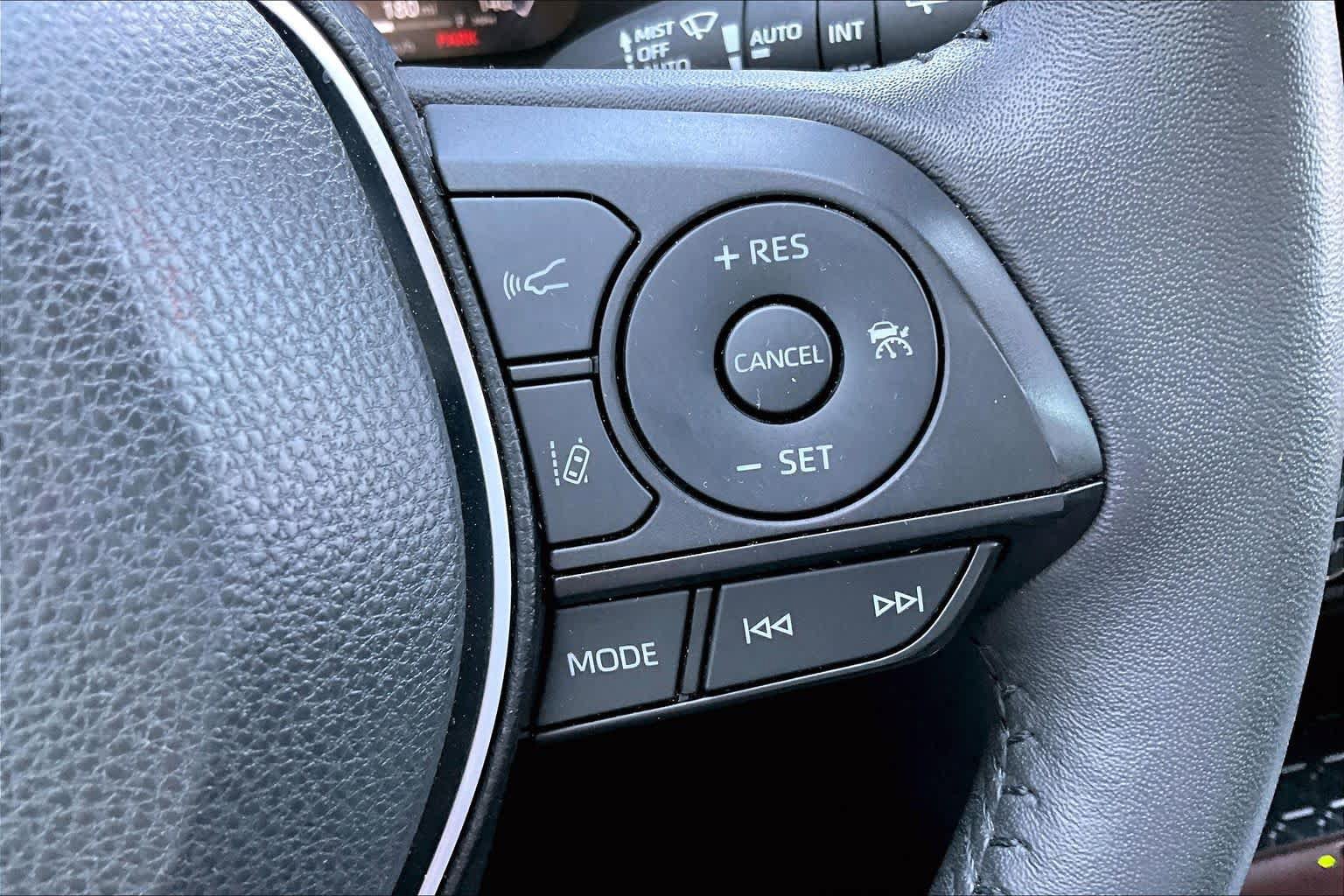 Used 2024 Toyota RAV4 Limited w/ Advanced Technology Package AWD/4WD image 22