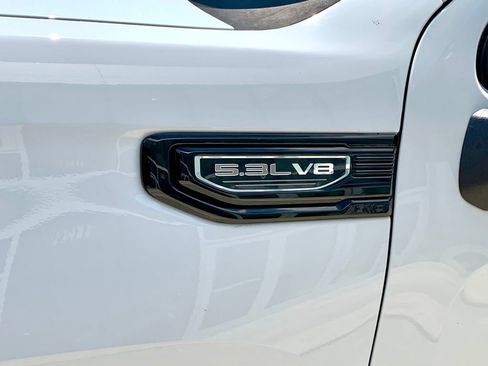 Used 2024 GMC Sierra 1500 Elevation w/ X31 Off-Road Package AWD/4WD image 10